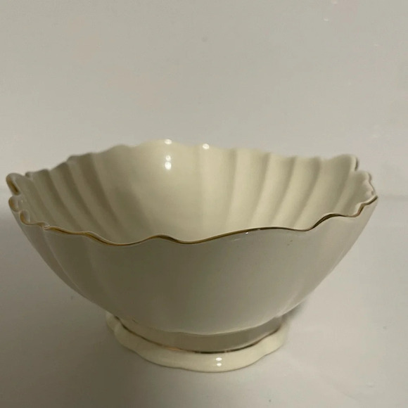 Teleflora Ceramic Decorative Bowl with Gold Colour Rim - Picture 5 of 7